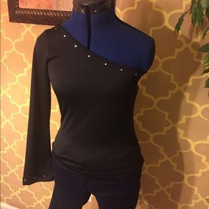 One shoulder bell sleeve w/ rhinestone detail sz M